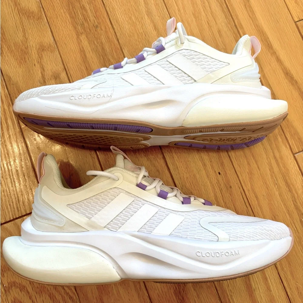 Adidas women size 8 AlphaBounce+ Running shoe. - Picture 3 of 6
